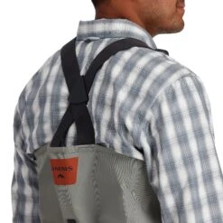 Simms Freestone Stockingfoot -Orvis Shop 231 simms freestone stockingfoot smoke 05