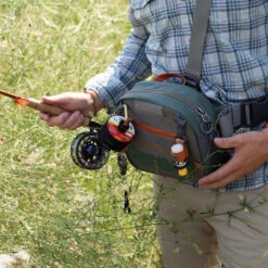 Fishpond Switchback Belt System 2.0 -Orvis Shop Fishpond TCO 2021 0009 Switchback2 motion