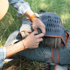 Fishpond Firehole Backpack -Orvis Shop Fishpond TCO 2021 0033 Firehole BootCompartment 2