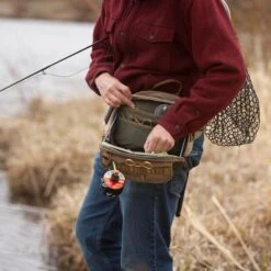 Fishpond Blue River Chest/Lumbar Pack -Orvis Shop p 127b0eef cf31 4647 99a1 544ed305d8af